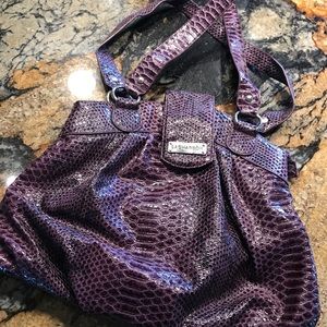 Sag harbor shoulder bag